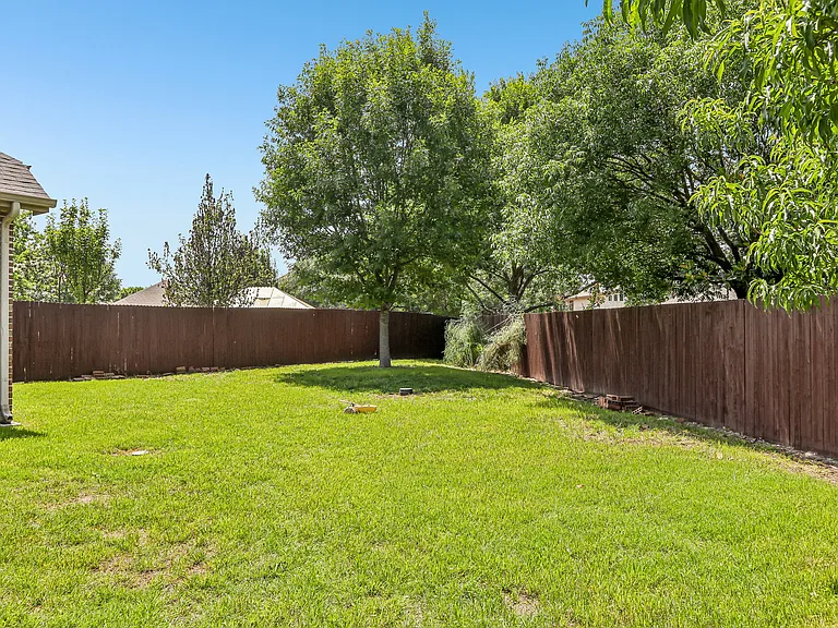 1828 Houghton Dr — Photo 71