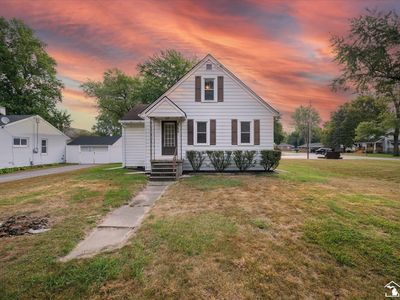 8724 Lewis Ave, Temperance, MI, 48182
