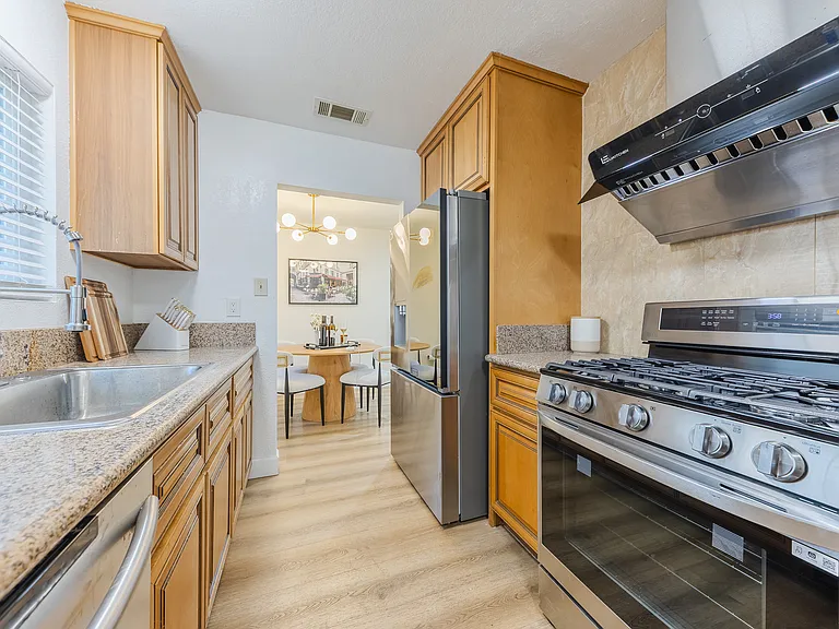 2503 Sierra Leone Ave — Photo 19