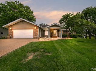 21 Savoy Dr, Lake Saint Louis, MO 63367