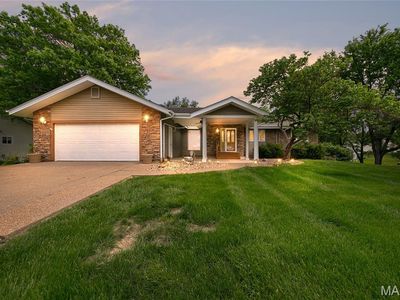 21 Savoy Dr, Lake Saint Louis, MO, 63367