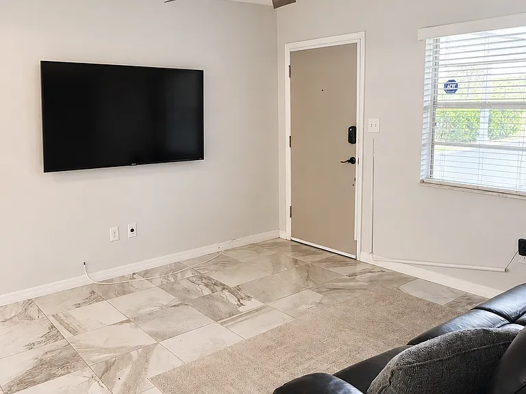 4314 W Carmen St — Photo 21