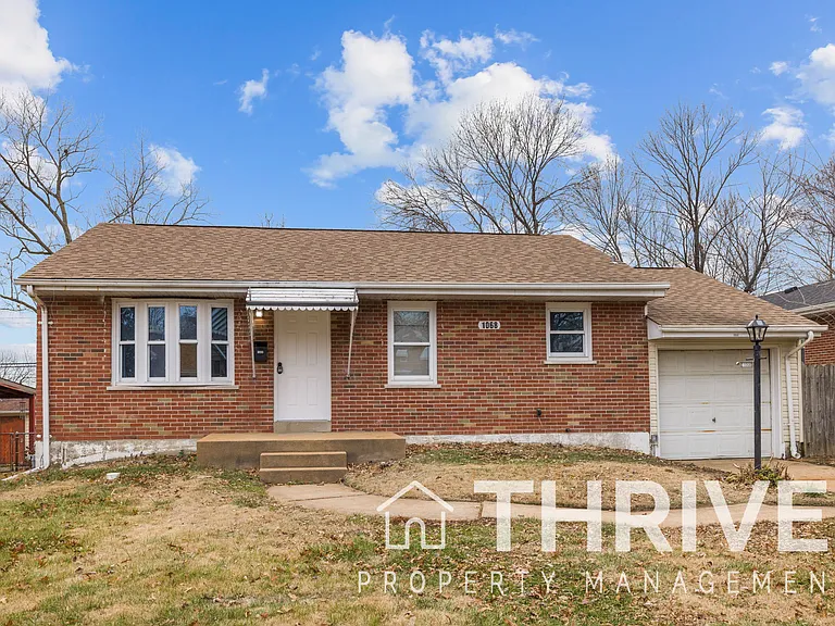 1068 Rainbow Dr — Photo 1