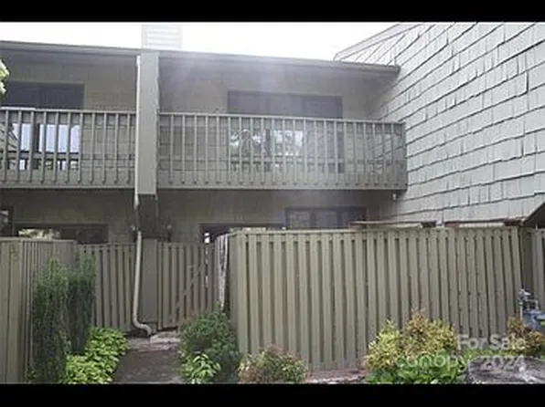 33 Epsom St, Waynesville, NC 28786