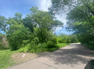 12820 Jane Ln, Minnetonka, MN 55343