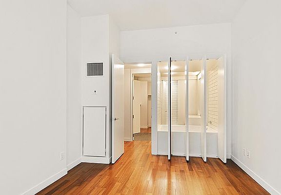5th image of 15 William St APT 17F