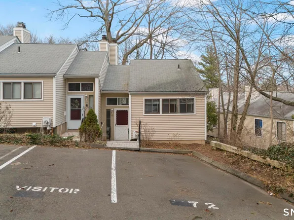 72 Shepards Knoll Drive #72, Hamden, CT 06514