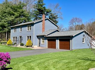 2 Aloha Dr, Hadley, MA 01035