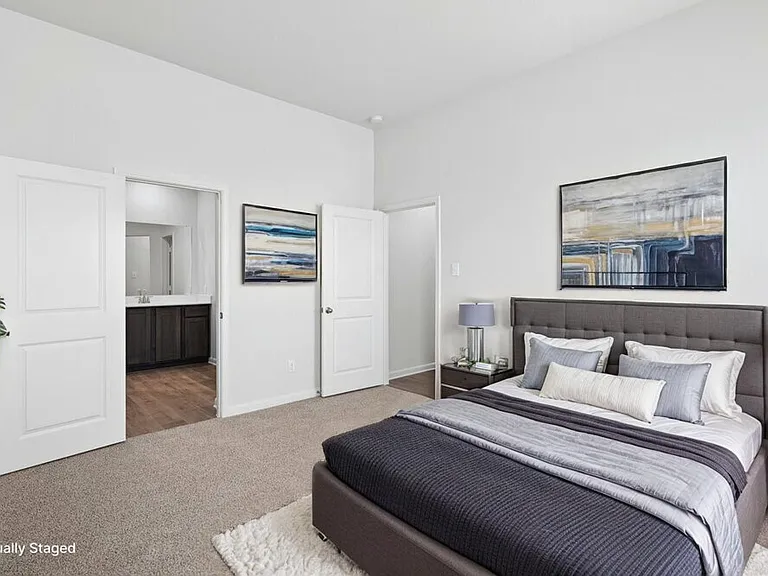 1301 Tilton Dr — Photo 13
