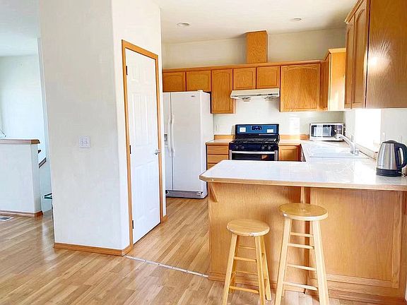 4th image of 2132 190th St SW