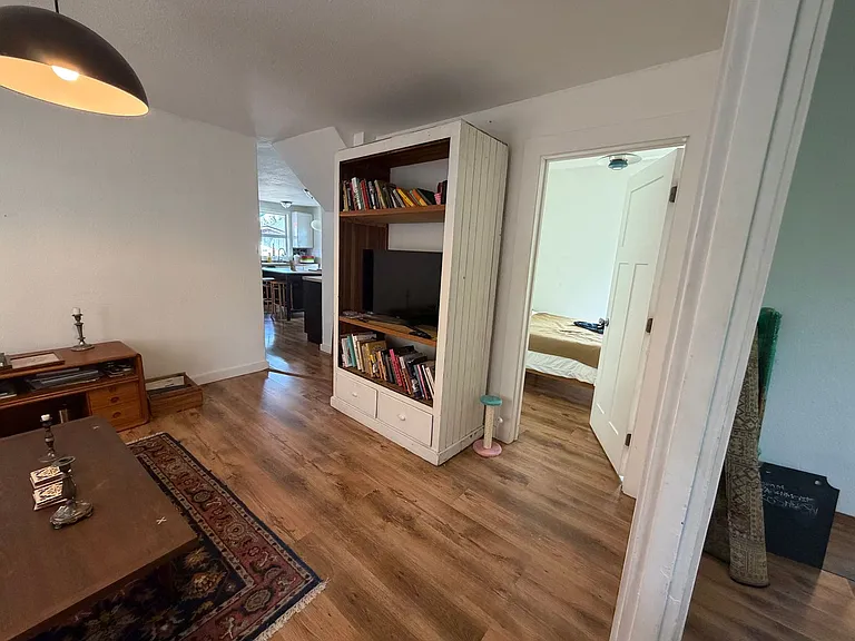 1410 S Cloverdale St — Photo 10