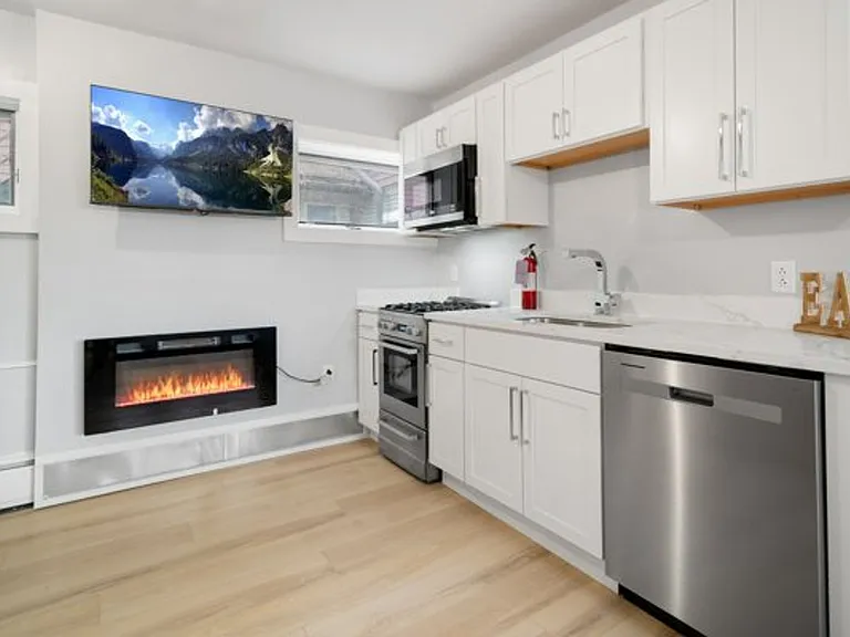 504 Stewart Ave — Photo 18