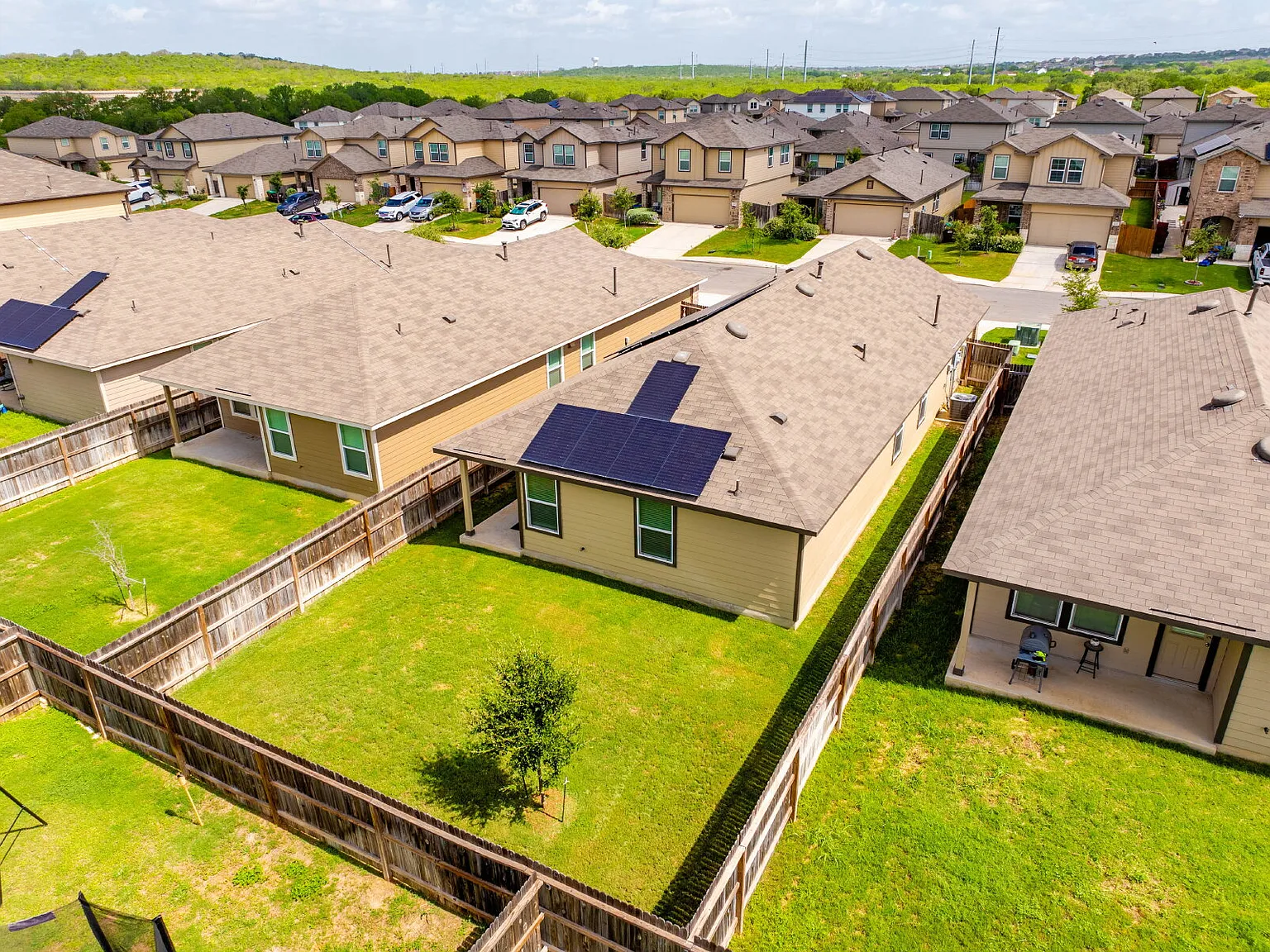 3 Bedroom Rental in Convenient West San Antonio Location — Photo 2