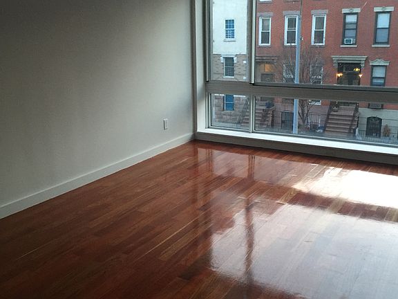 2nd image of 555 Classon Ave #5th