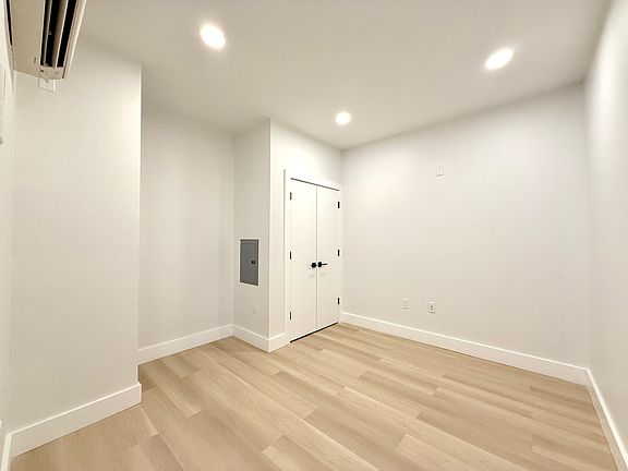5th image of 316 Forrest St #501