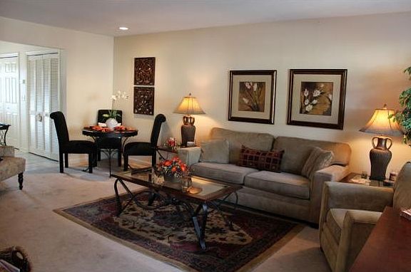 2nd image of 2420 Volunteer Pkwy APT 31