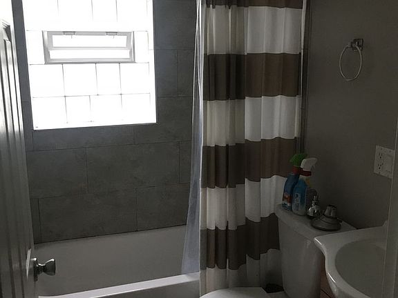 4th image of 3501 W Cortland St #2F
