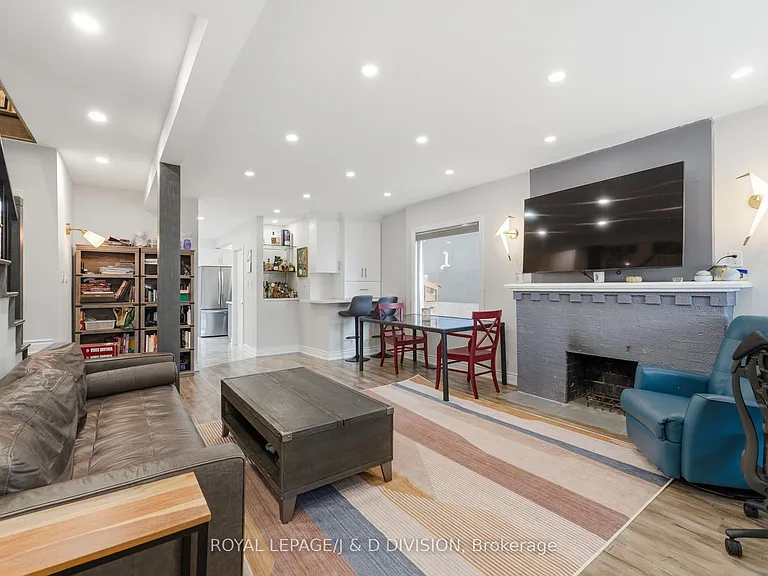 118 Bogert Ave #UPPER — Photo 6