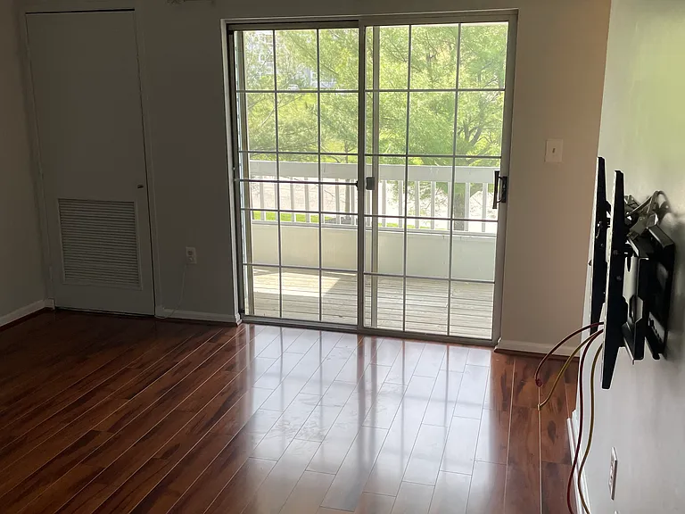 8371 Montgomery Run Rd #J — Photo 18