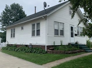 3903 69th St, Urbandale, IA 50322