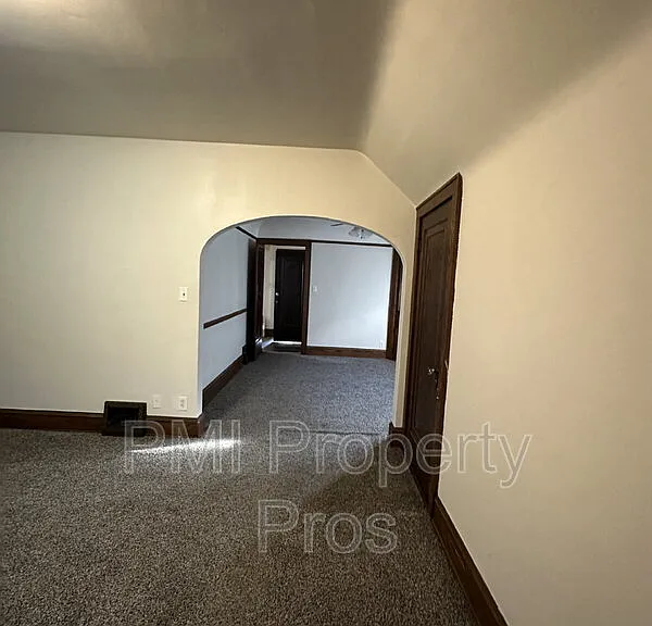 3040A N 59th St — Photo 3