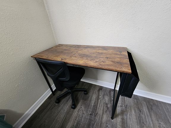 4th image of 3547 Cheswick Dr Room 4