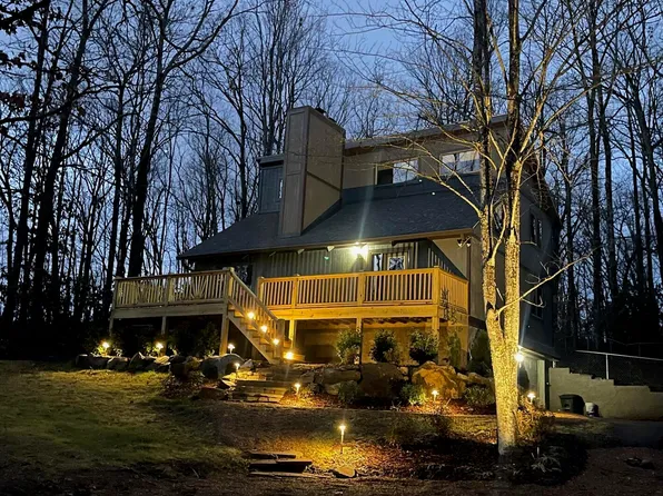 12056 Corder Town Rd, Coeburn, VA 24230