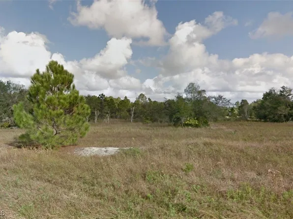 2705 54th St SW, Lehigh Acres, FL 33976
