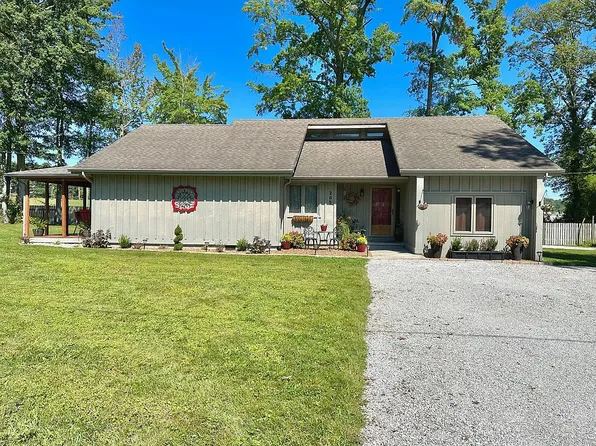 205 Chester St, Oneida, TN 37841