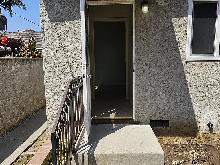 7758 S Newlin Ave — Photo 13