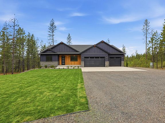 3rd image of 6703 E Elk Chattaroy Rd