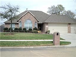 1st image of 403 Barberry Ln