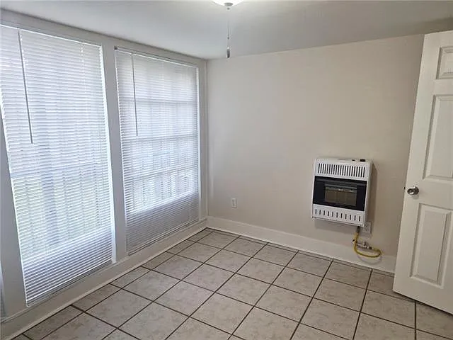 723 Lyons St — Photo 10