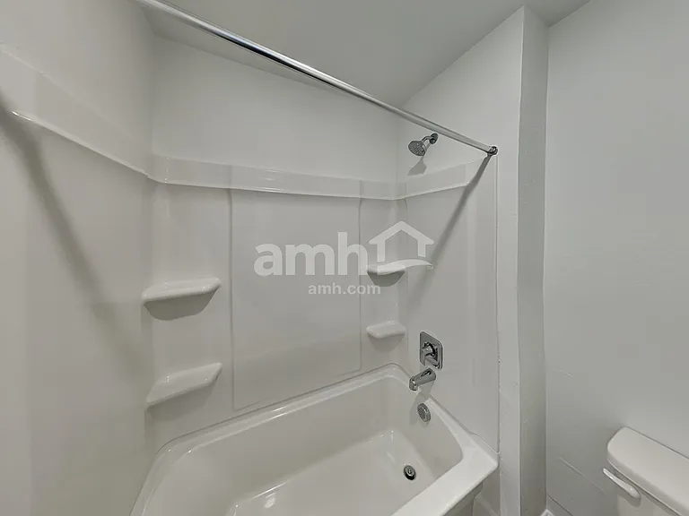 17109 W Lawrence Ln — Photo 15
