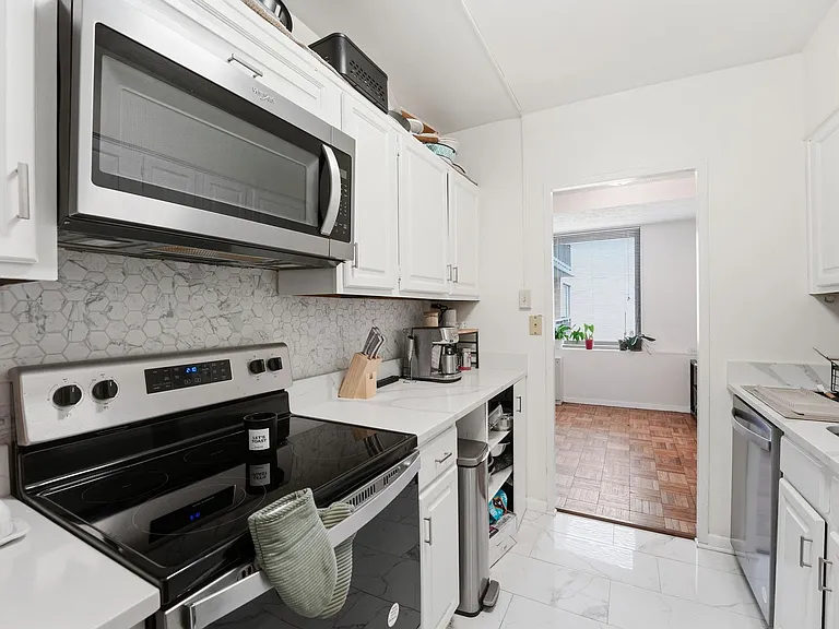 4740 Connecticut Ave NW #818 — Photo 13
