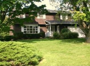 4884 Coventry Rd, Syracuse, NY 13215