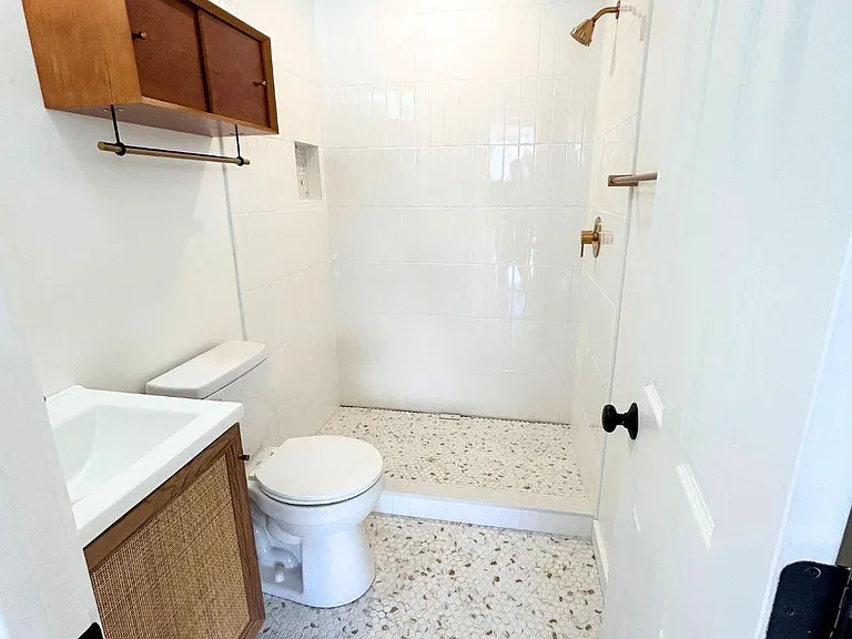 430 N 5th Ave — Photo 11