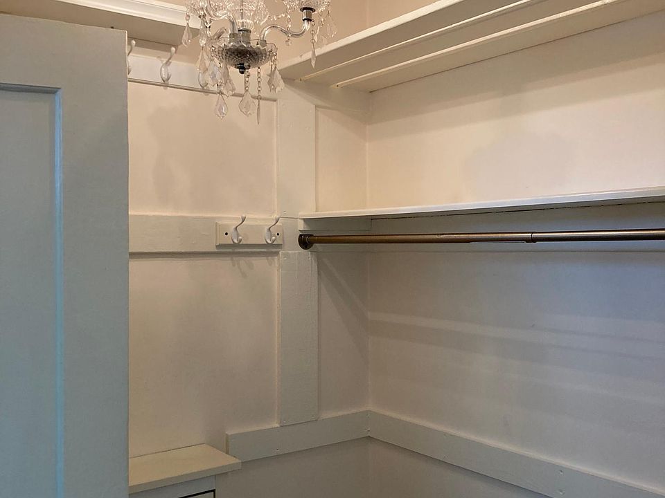 1st image of 1143 N Coronado St APT 102