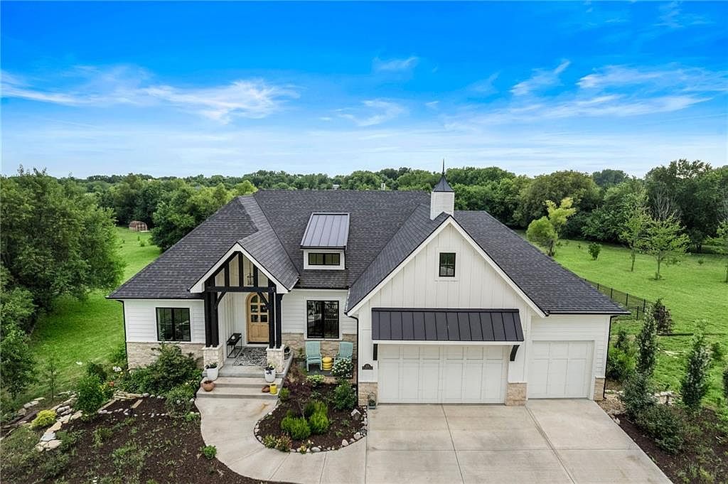 5411 W 208th St, Bucyrus, KS 66013 Zillow