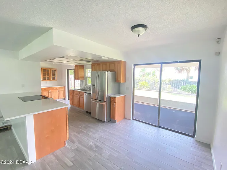 12 Ocean Crest Dr — Photo 5