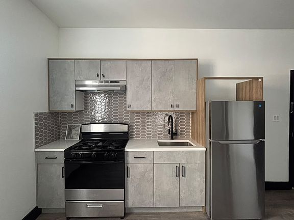 4th image of 11 Thomas St #4A