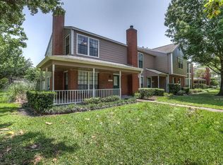 17277 Saturn Ln, Houston, TX 77058