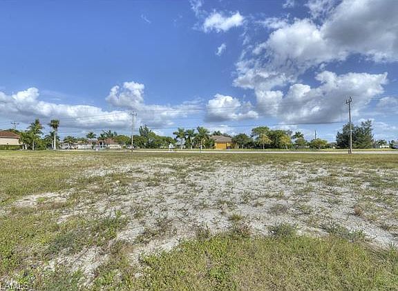 5th image of 3412 Surfside Blvd