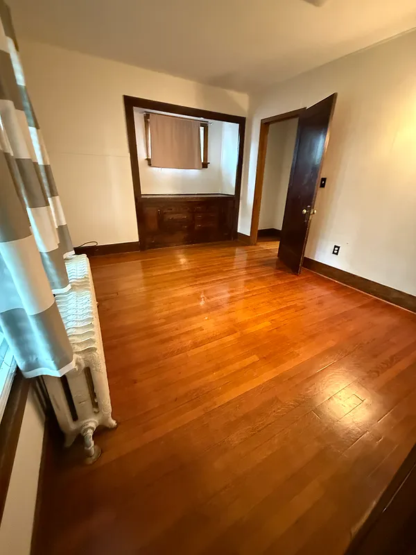 2 bed, 1.0 bath, 1142 sqft, $2,350 — Photo 4