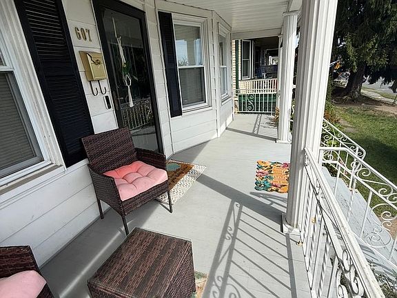 2nd image of 607 N Sumner Ave