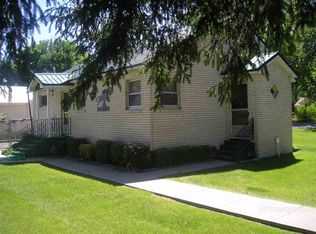 321 8th Ave W, Gooding, ID 83330