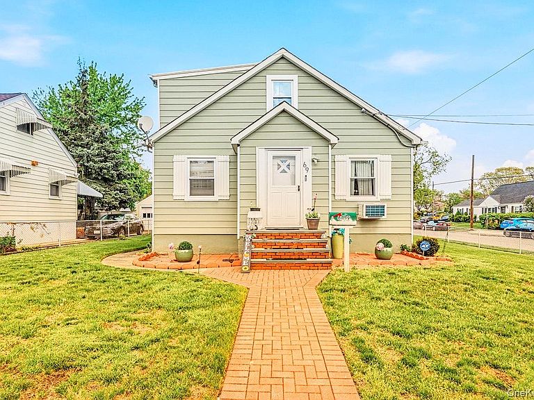 Listing photo 3