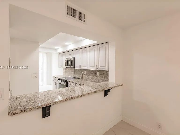 2931 SW 87th Ter #1921 — Photo 13
