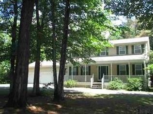 13 Pheasant Run, Ballston Spa, NY 12020