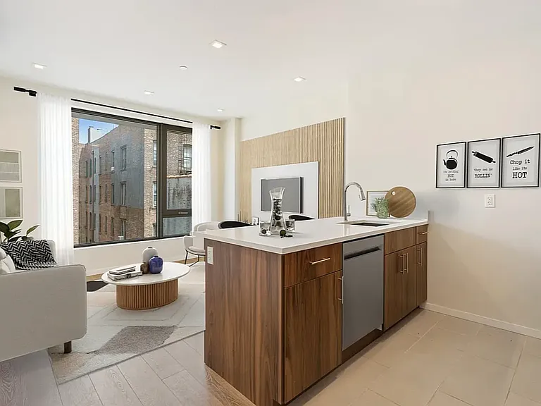 521 W 134th St #8B — Photo 3